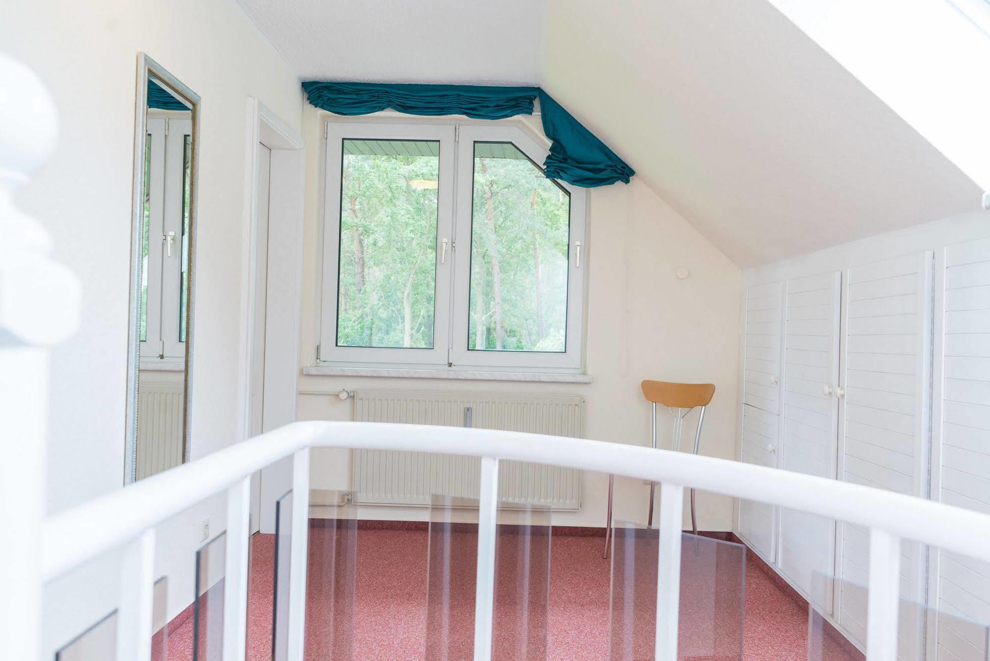 Apartamento Ferienhus Baabe Fewo 01 Terrasse, Sauna- Und Schwimmbadnutzung Im Ahoi Sellin Exterior foto